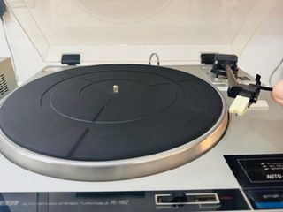 Equipos Pioneer-Amplif SA-760 y Tocadiscos PL-110Z