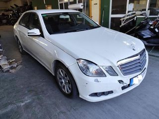 Faro mercedes-benz a2128208261 clase 1.8 mt 226164