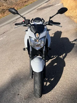 Yamaha XJ6