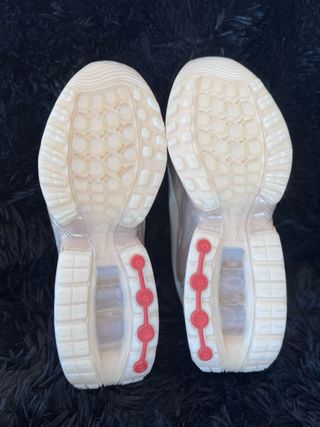 Zapatillas Nike Air Max DN rosas y plateadas