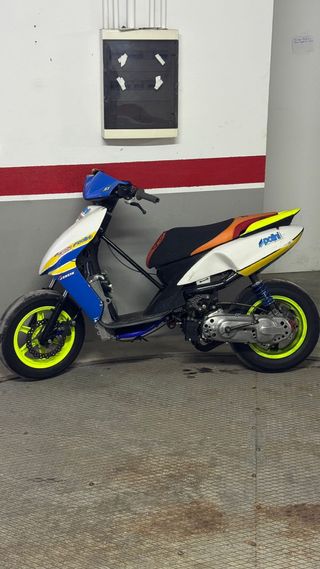 Yamaha Jog Competición Scooter Automática