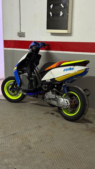 Yamaha Jog Competición Scooter Automática