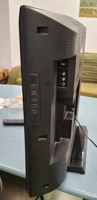 Televisión Panasonic Negra