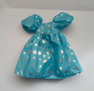 Vestido azul con estrellas plateadas