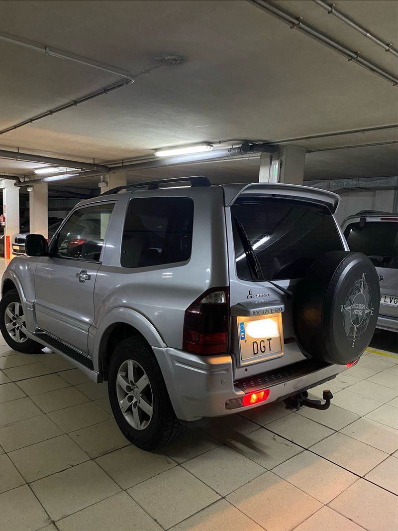Mitsubishi Montero 2005 - foto 1