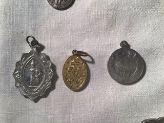 Artículos religiosos antiguos Francia