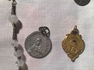 Artículos religiosos antiguos Francia