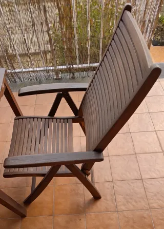 Conjunto Mesa y 4 Sillones Reclinables de Madera