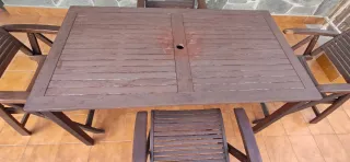 Conjunto Mesa y 4 Sillones Reclinables de Madera