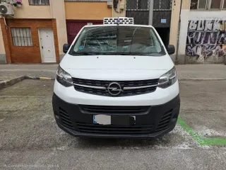 Furgoneta frigorífica opel vivaro 2021 140000km