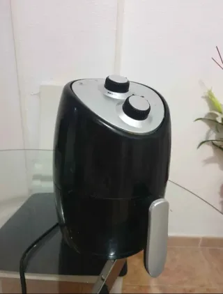 Freidora de aire negra