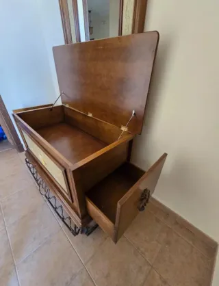 Baúl decorado madera y metal