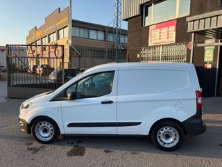 Ford E-Transit Courier 2016