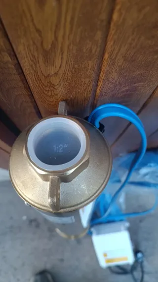 Bomba para pozo o sondeo 1CV a estrenar