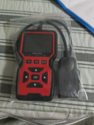 Máquina Diagnóstico Coche OBDII V519