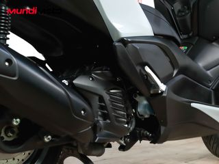 YAMAHA X-MAX 125 TECH MAX