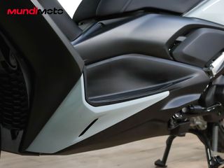 YAMAHA X-MAX 125 TECH MAX