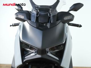 YAMAHA X-MAX 125 TECH MAX