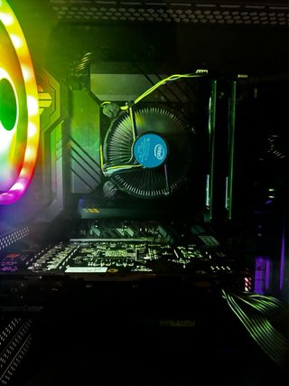 PC Gaming i5-10400F RX 6600 8GB 16GB RAM