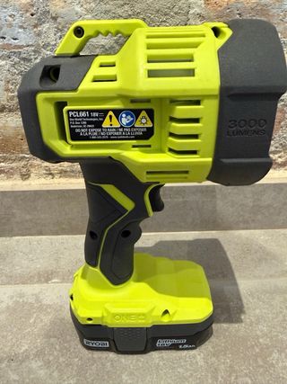 Lámpara LED RYOBI 18V ONE+