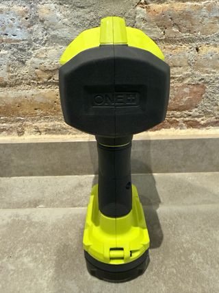 Lámpara LED RYOBI 18V ONE+