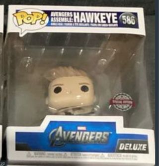 Funko Pop Avengers Hawkeye 586 Deluxe