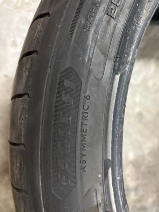 Neumáticos 255/40/19 GOODYEAR