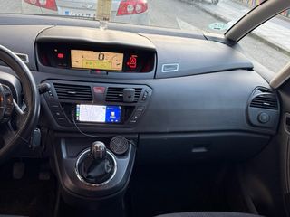 Citroen Grand C4 Picasso 2012