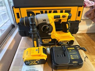 Taladro Percutor con Batería