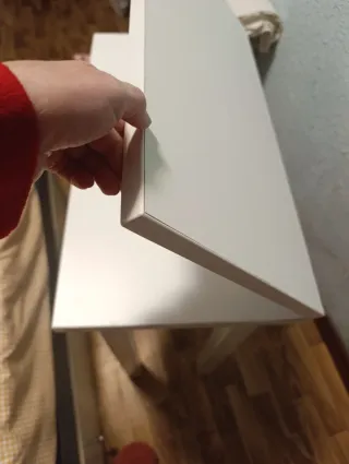 Urge venta!Mesa de libro blanca