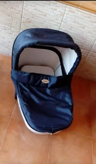 Carro de bebé 3 piezas: Silla, Capazo y Maxicosi