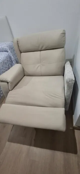 Sillón relax beige tela