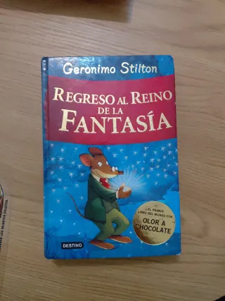 Regreso al Reino de la Fantasía: ¡Libro con olo...