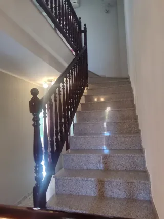 Baranda pasamanos rústica madera para escaleras