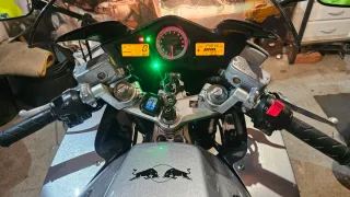 Se vende Honda VFR VTEC 2007  color gris Plata