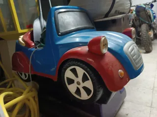 Oferton 4 coches  de monedas infantiles