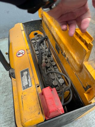 Transpaleta Eléctrica Jungheinrich, 1000 kilos,