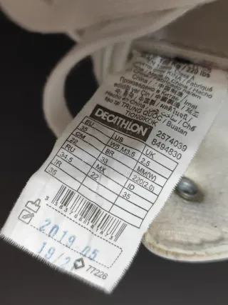 Patins de 4 Rodas marca Oxelo (T.35)