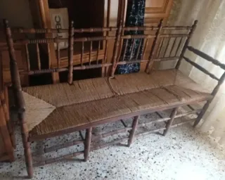 Lote Mueble Castellano con Sillas y Banca antigua