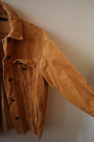 Chaqueta Zara Amarilla