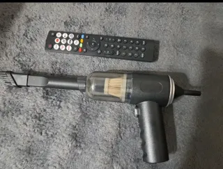 Mini aspirapolvere per auto
