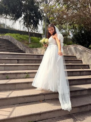 Abito da Sposa Bianco in Pizzo