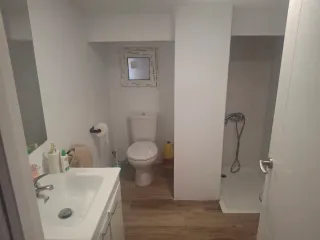 Terreno urbanizable con almacén