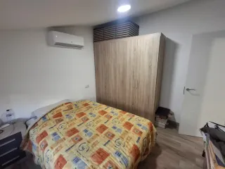 Terreno urbanizable con almacén