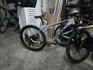 Bicicleta de Montaña nueva solo 4 usos