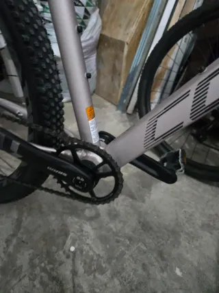 Bicicleta de Montaña nueva solo 4 usos