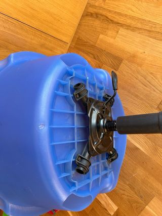 Silla de estudio azul y negra