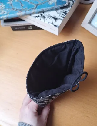 Funda ebook (Kindle, Kobo) con diseño de calaveras