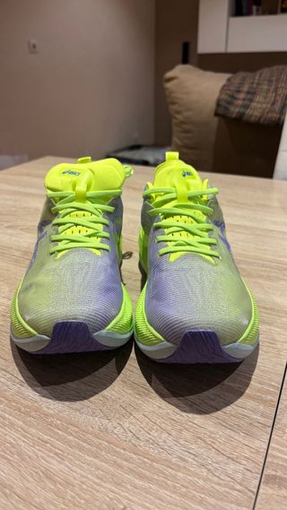 Zapatillas Asics SuperBlast Talla 41.5