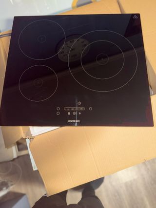 Placa de Inducción Cecotec de 3 Fuegos